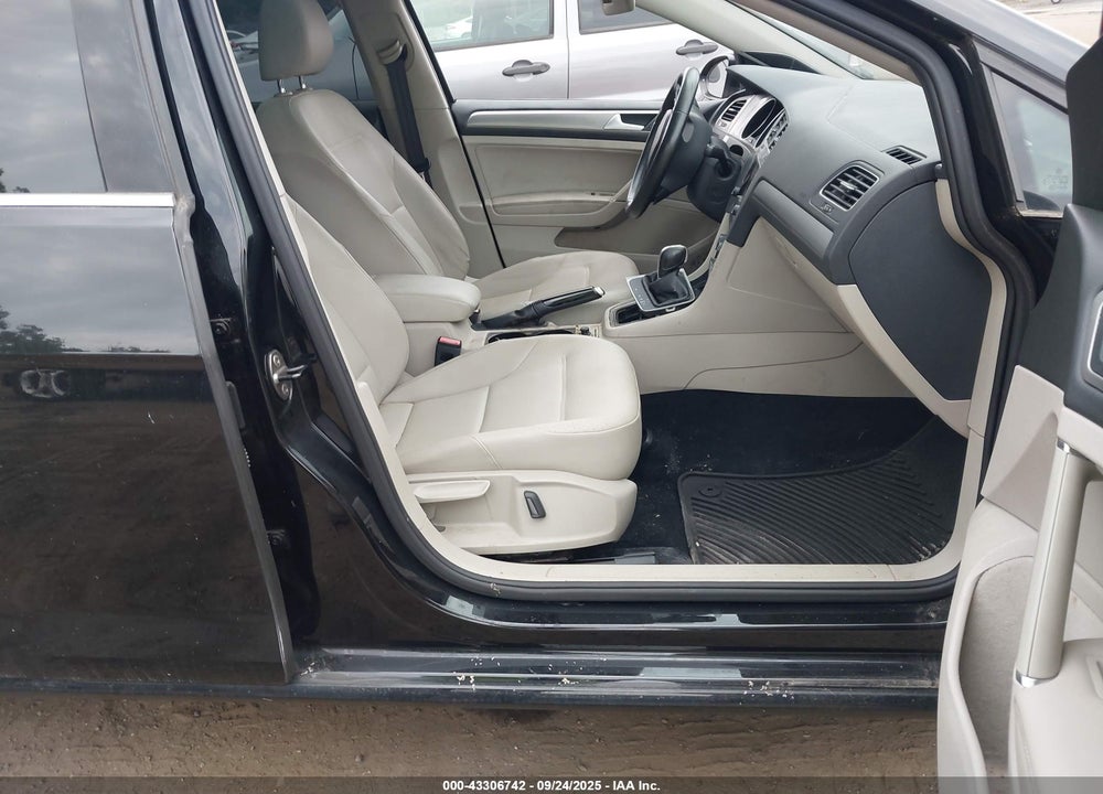 2015 VOLKSWAGEN GOLF SPORTWAGEN VIN: 3VWCA7AU7FM520218