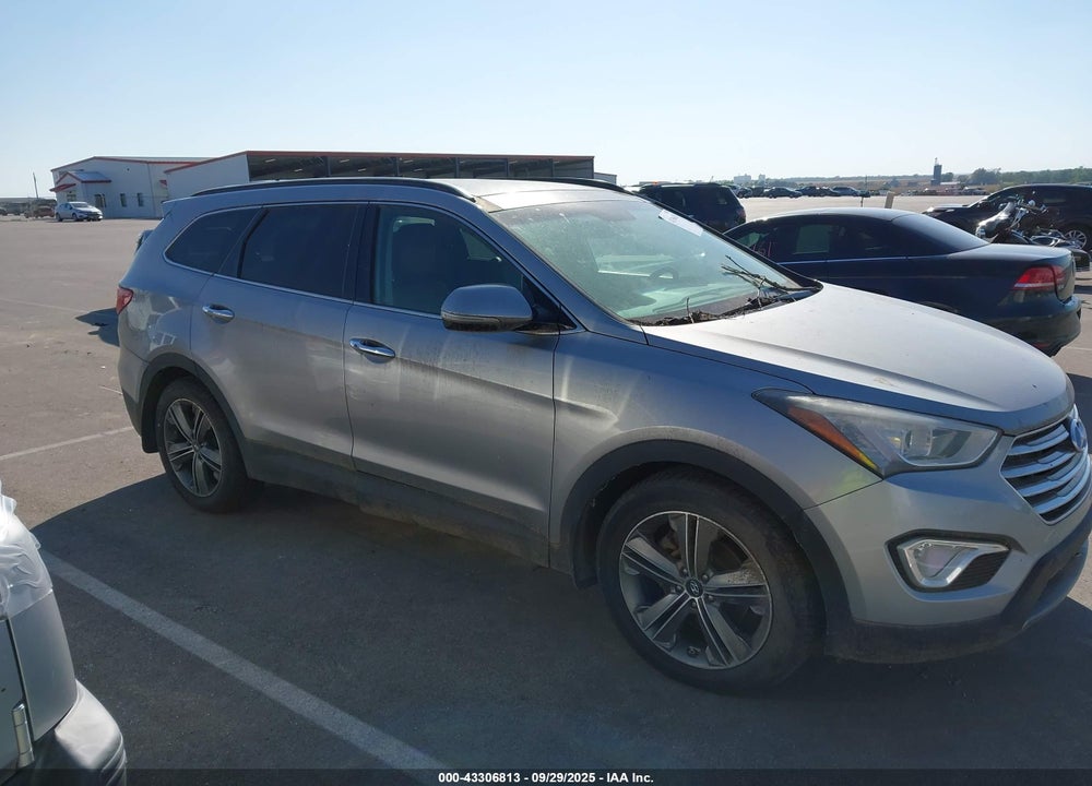 2014 HYUNDAI SANTA FE VIN: KM8SRDHF2EU037917