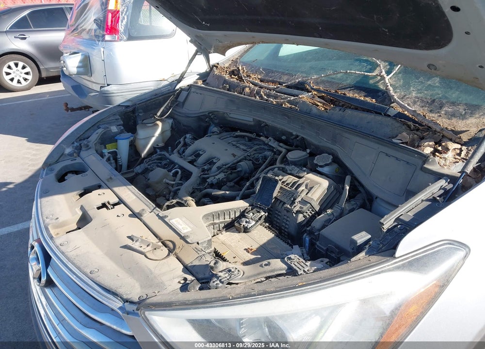 2014 HYUNDAI SANTA FE VIN: KM8SRDHF2EU037917