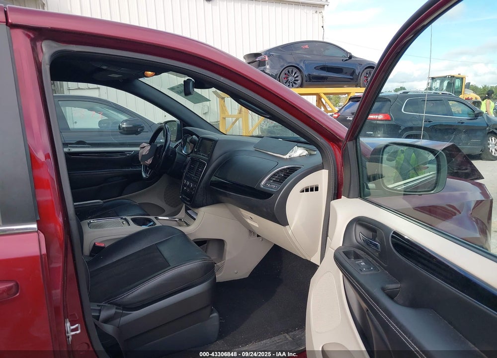 2019 DODGE GRAND CARAVAN SXT VIN: 2C4RDGCG2KR706716