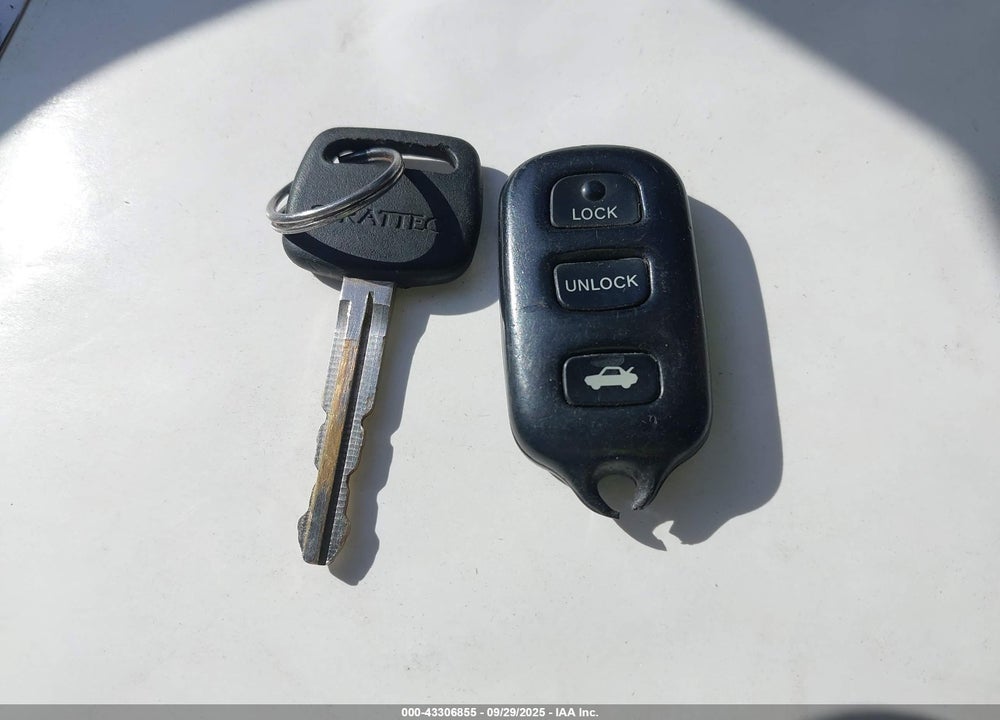 2004 TOYOTA AVALON XL VIN: 4T1BF28B84U376626