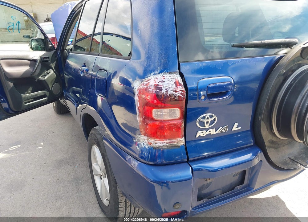 2005 TOYOTA RAV4 VIN: JTEGD20V550088718