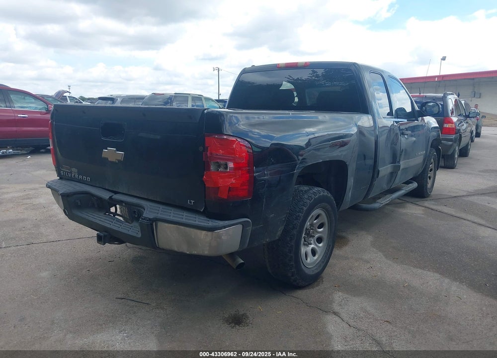2008 CHEVROLET SILVERADO 1500 LT1 VIN: 1GCEC19CX8Z320773