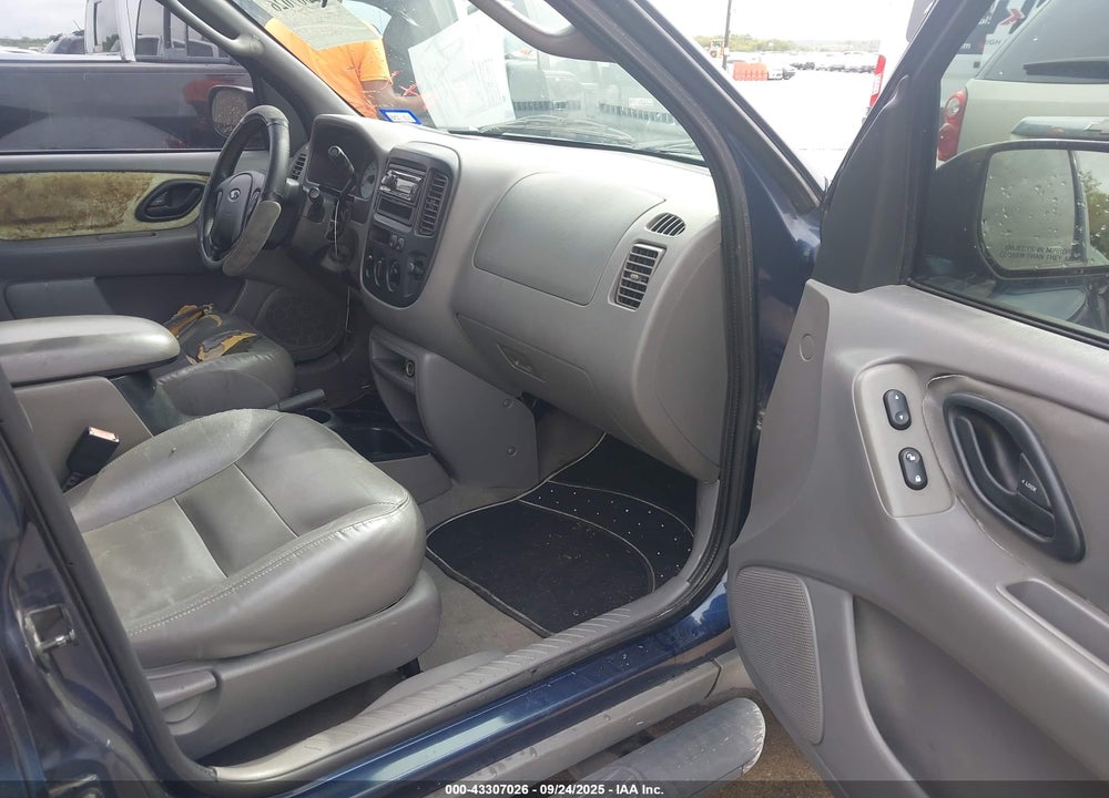 2002 FORD ESCAPE XLT VIN: 1FMYU03162KB54534