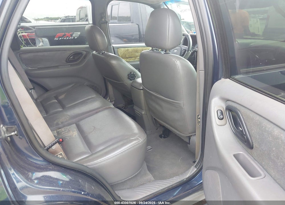 2002 FORD ESCAPE XLT VIN: 1FMYU03162KB54534