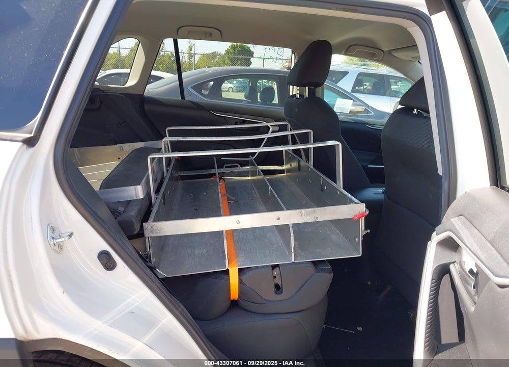 2022 TOYOTA RAV4 LE VIN: 2T3G1RFV1NC269681