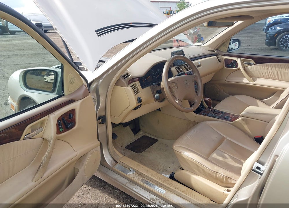 2000 MERCEDES-BENZ E 430 4M VIN: WDBJF83J5YX030960