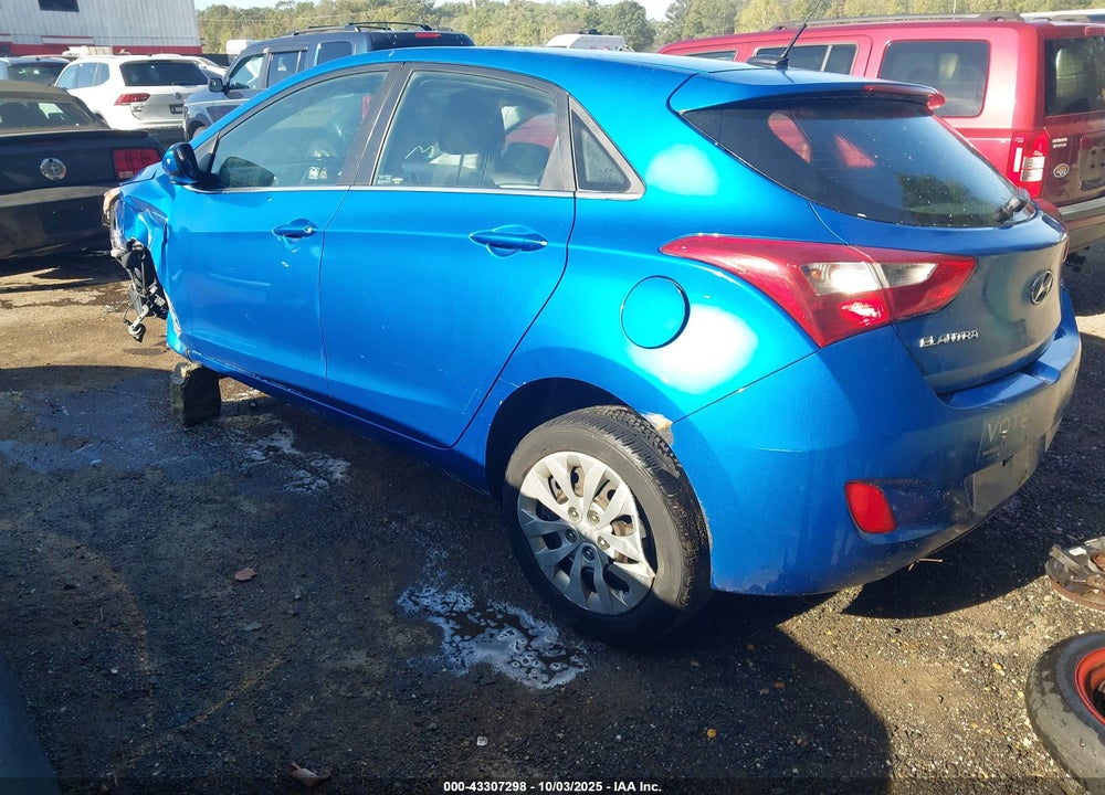 2017 HYUNDAI ELANTRA VIN: KMHD35LH5HU377009