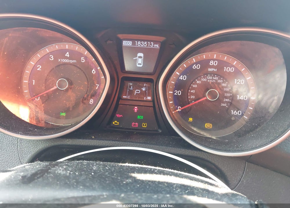 2017 HYUNDAI ELANTRA VIN: KMHD35LH5HU377009
