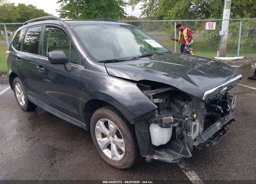 2014 SUBARU FORESTER VIN: JF2SJAHC5EH454989