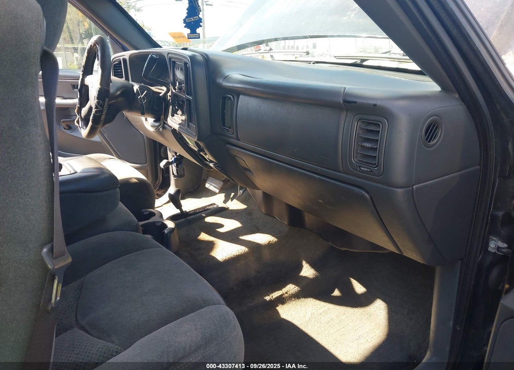 2004 CHEVROLET SILVERADO 1500 LS VIN: 1GCEK19TX4E227059