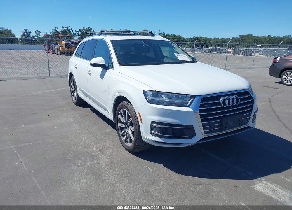 2017 AUDI Q7 3.0T PREMIUM VIN: WA1LAAF72HD020494