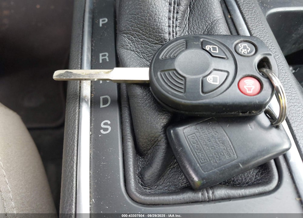 2018 FORD ESCAPE VIN: 1FMCU9HD6JUA88927