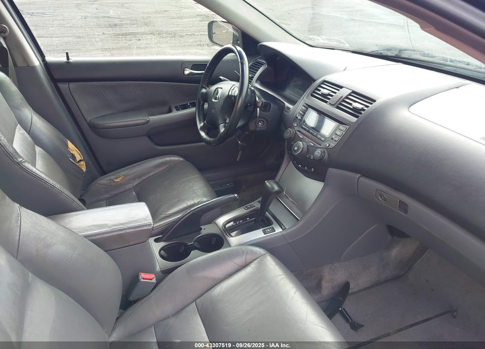 2003 HONDA ACCORD 3.0 EX VIN: 1HGCM66593A039192