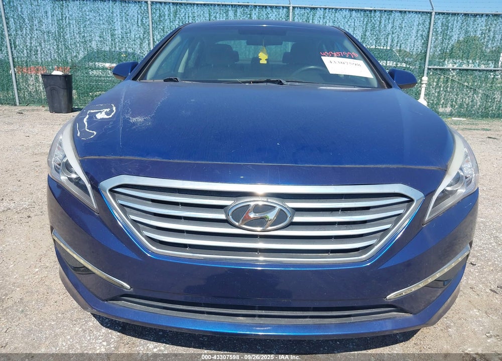 2015 HYUNDAI SONATA VIN: 5NPE24AF9FH119090