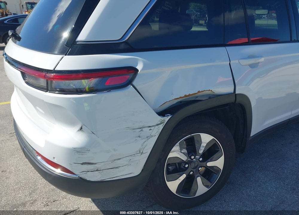 2024 JEEP GRAND CHEROKEE 4XE VIN: 1C4RJYB63RC720666
