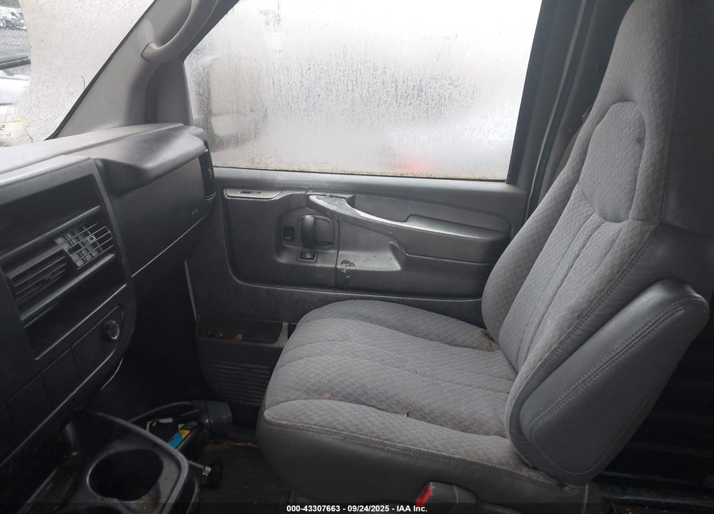 2010 CHEVROLET EXPRESS 1500 WORK VAN VIN: 1GCUGADX7A1167252