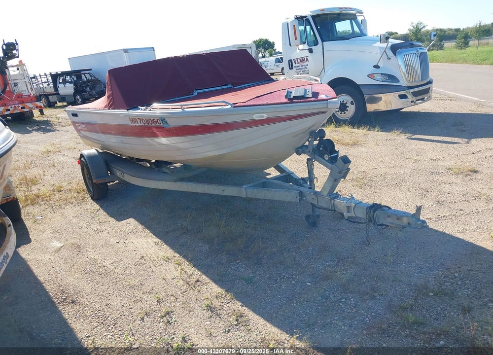 1993 CHRIS CRAFT SPORT FISH VIN: N0R34820H293
