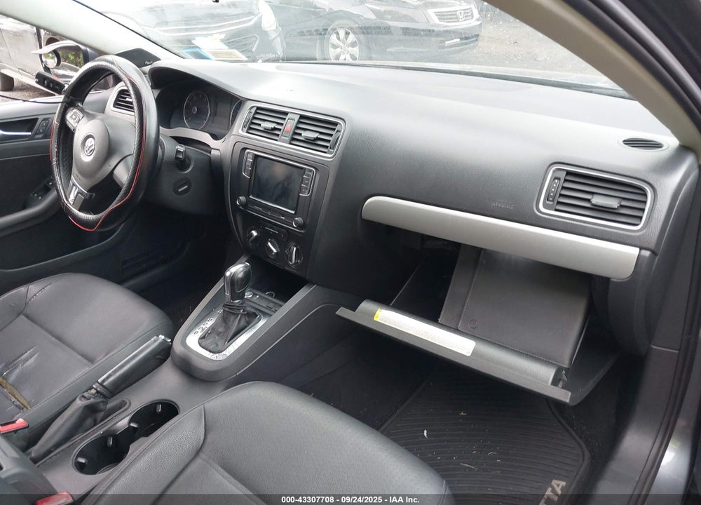 2012 VOLKSWAGEN JETTA VIN: 3VWLP7AJ8CM006569