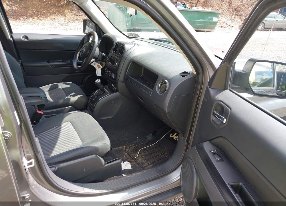 2011 JEEP PATRIOT VIN: 1J4NT1GA1BD289347