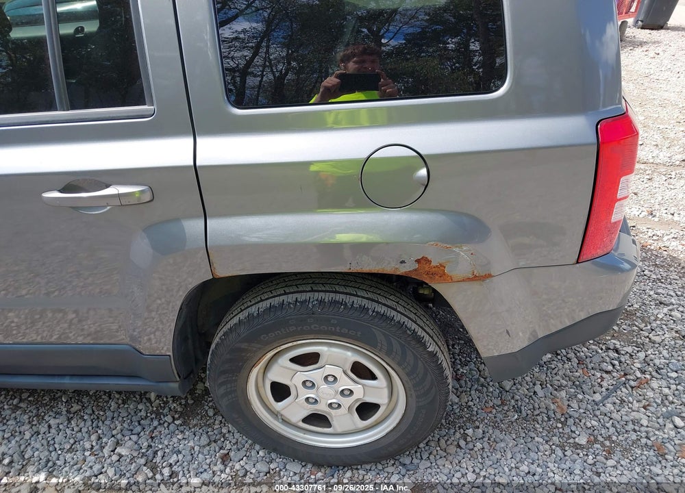 2011 JEEP PATRIOT VIN: 1J4NT1GA1BD289347