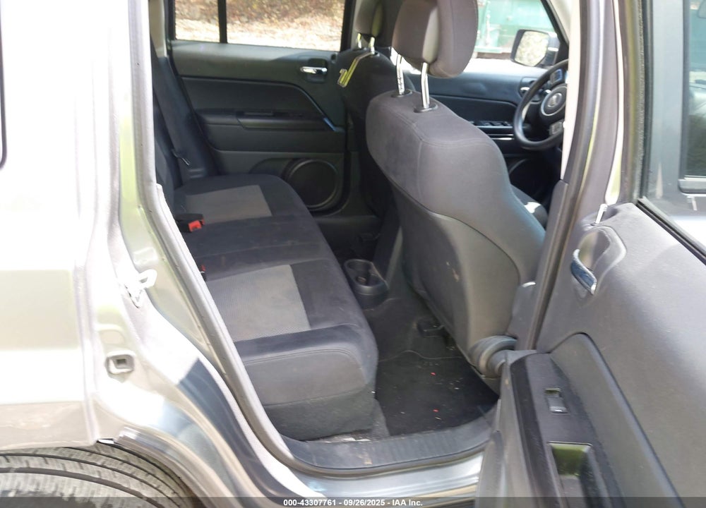 2011 JEEP PATRIOT VIN: 1J4NT1GA1BD289347