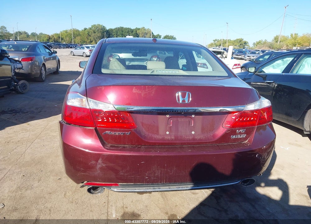 2015 HONDA ACCORD VIN: 1HGCR3F81FA032932