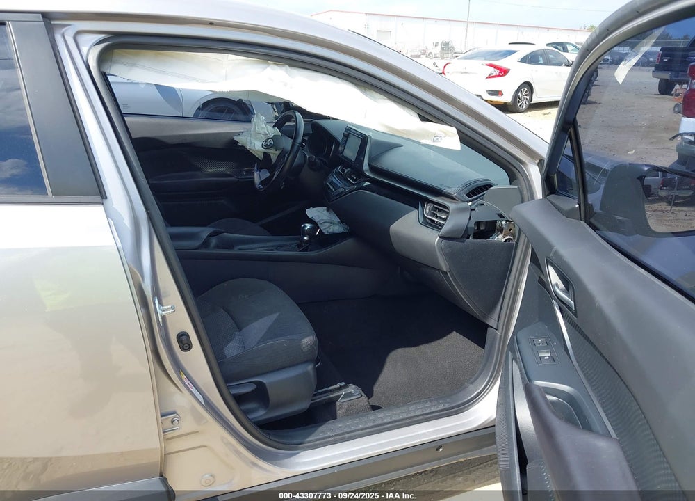2018 TOYOTA C-HR XLE PREMIUM VIN: NMTKHMBX9JR029710