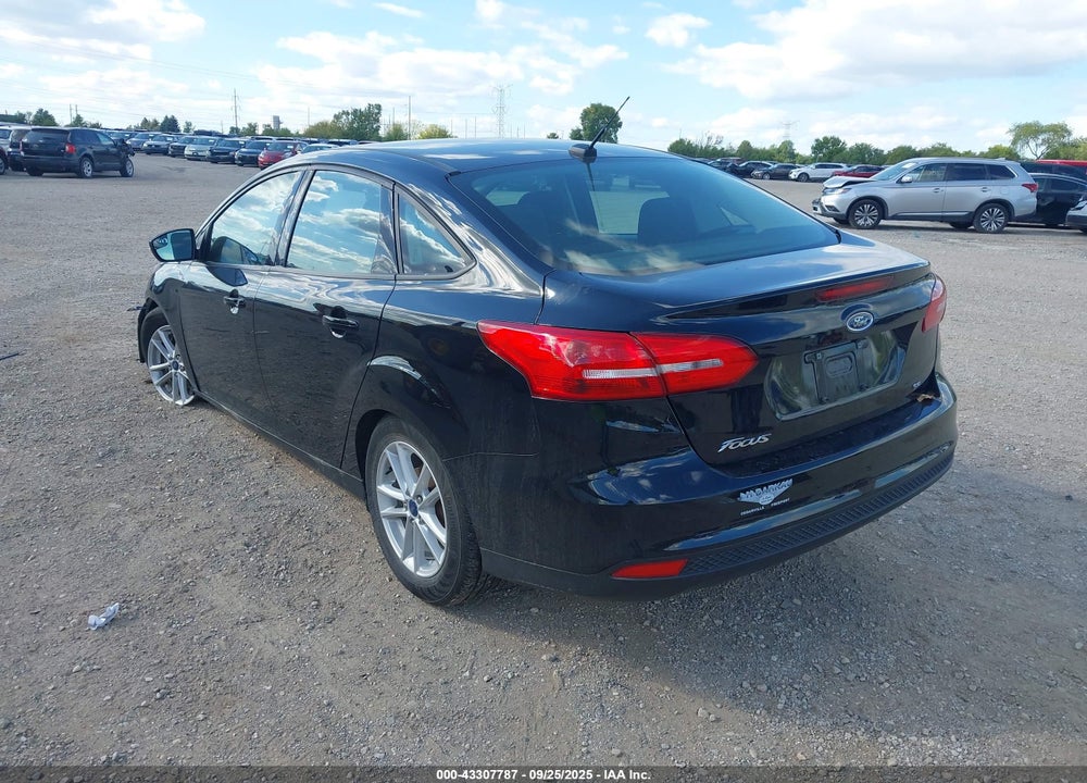 2017 FORD FOCUS SE VIN: 1FADP3F23HL315639