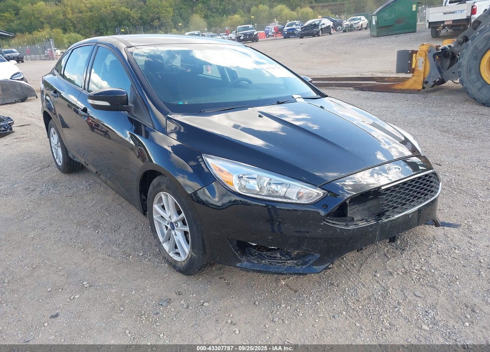 2017 FORD FOCUS SE VIN: 1FADP3F23HL315639
