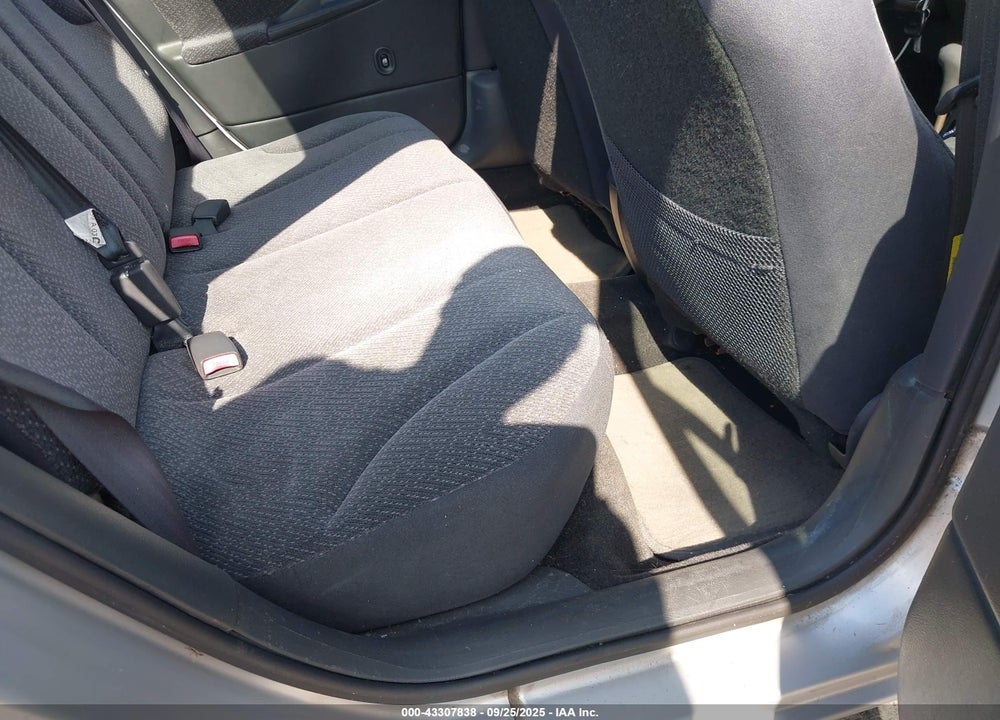 2004 CHEVROLET CAVALIER LS VIN: 1G1JF52F647141968