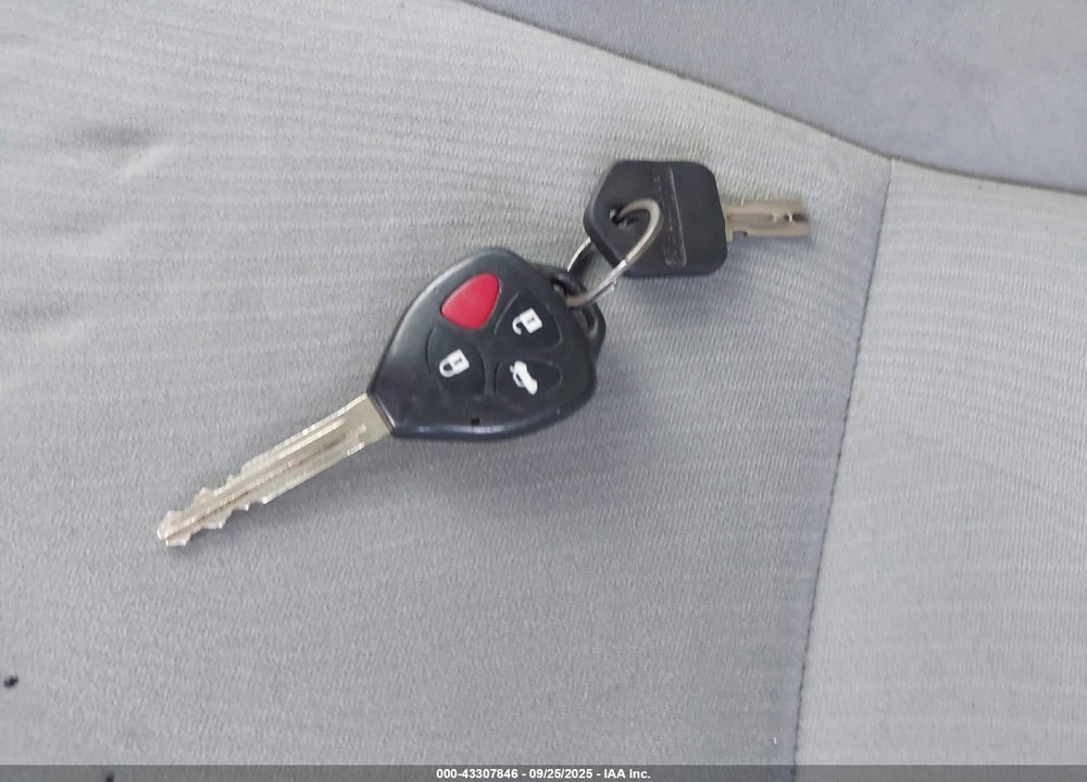 2013 TOYOTA COROLLA LE VIN: 2T1BU4EE3DC009618