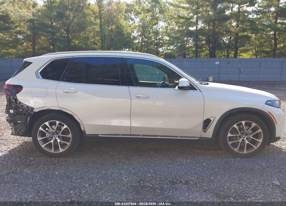 2024 BMW X5 VIN: 5UX23EU04R9V39929