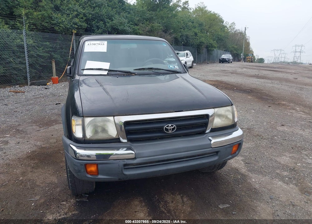 1999 TOYOTA TACOMA VIN: 4TAWM72N1XZ537364