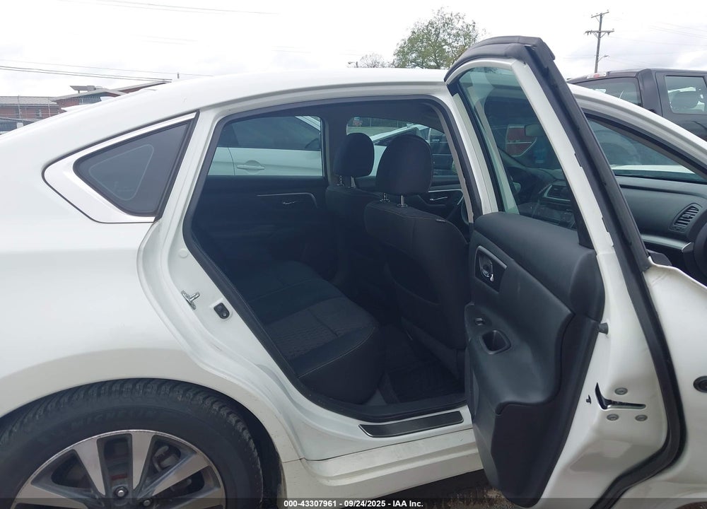 2017 NISSAN ALTIMA 2.5 SV VIN: 1N4AL3AP9HC126964