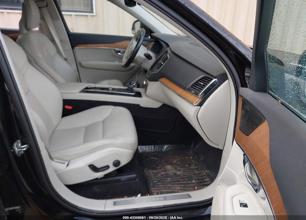 2021 VOLVO XC90 VIN: YV4A221K3M1688468