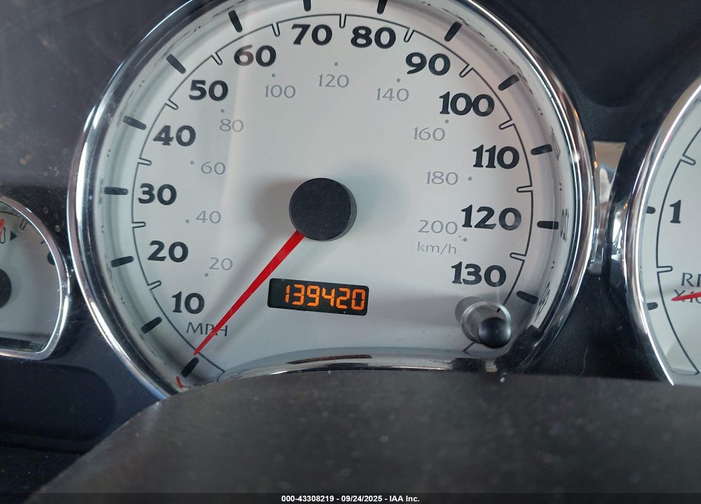 2005 SATURN VUE 4 CYL VIN: 5GZCZ23D25S810012