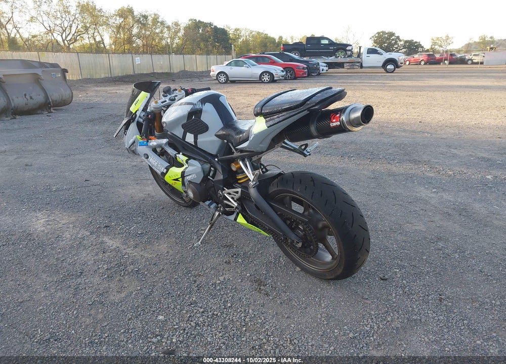 2006 TRIUMPH MOTORCYCLE DAYTONA 675 VIN: SMTD00NSX6J272765