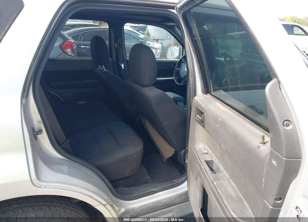 2010 FORD ESCAPE XLT VIN: 1FMCU0D79AKA03909
