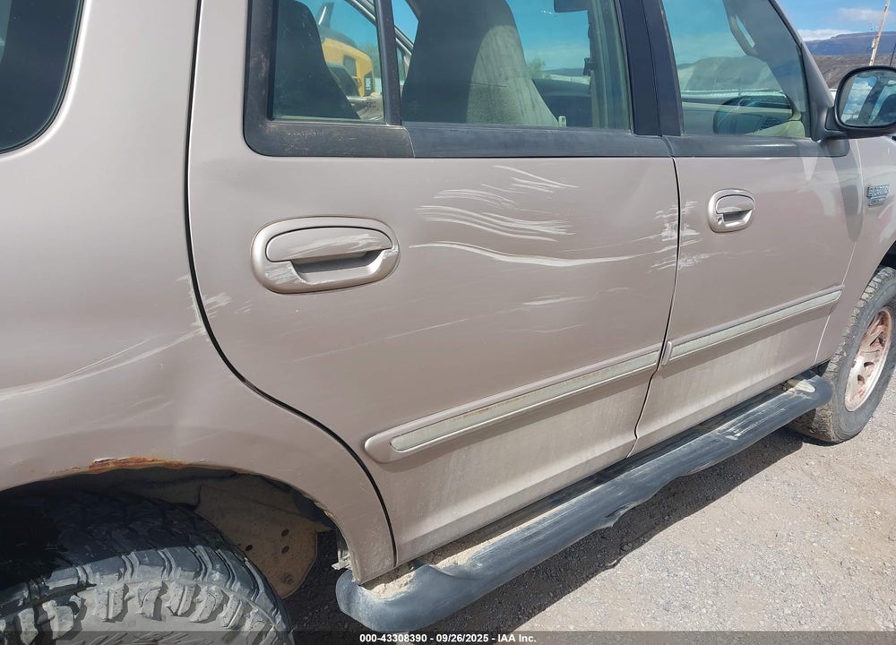 1998 FORD EXPEDITION VIN: 1FMTU18L3WLA65564