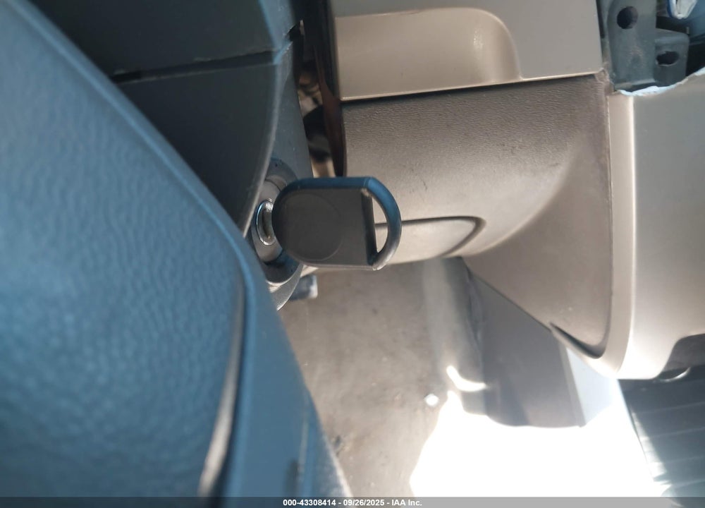2008 FORD FOCUS VIN: 1FAHP32N68W239690