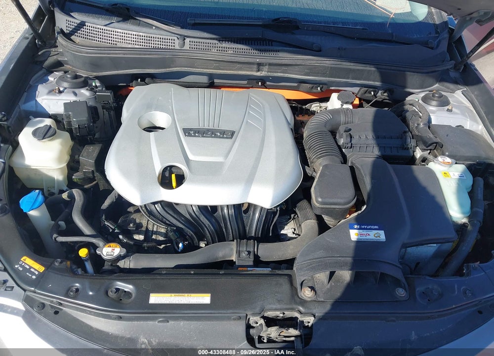 2013 HYUNDAI SONATA HYBRID VIN: KMHEC4A44DA084230