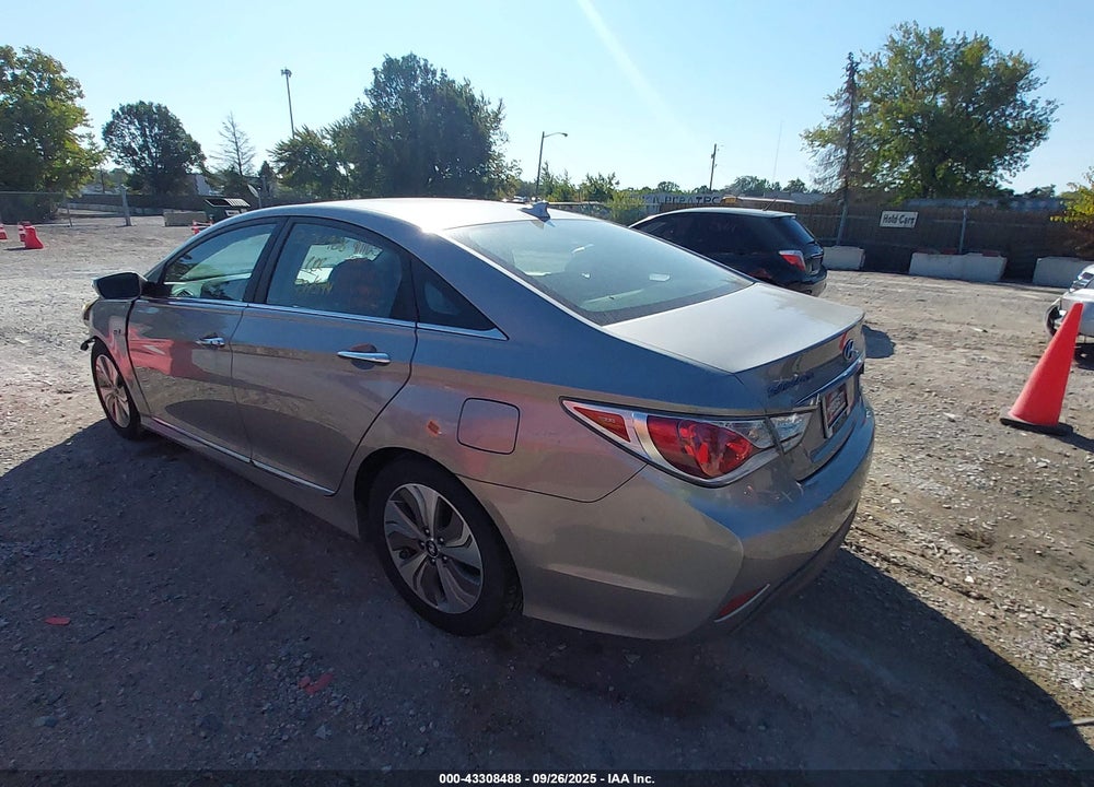 2013 HYUNDAI SONATA HYBRID VIN: KMHEC4A44DA084230