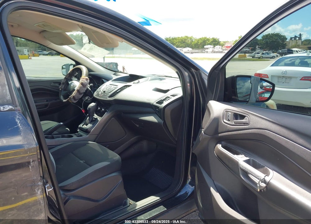 2014 FORD ESCAPE S VIN: 1FMCU0F71EUE34087