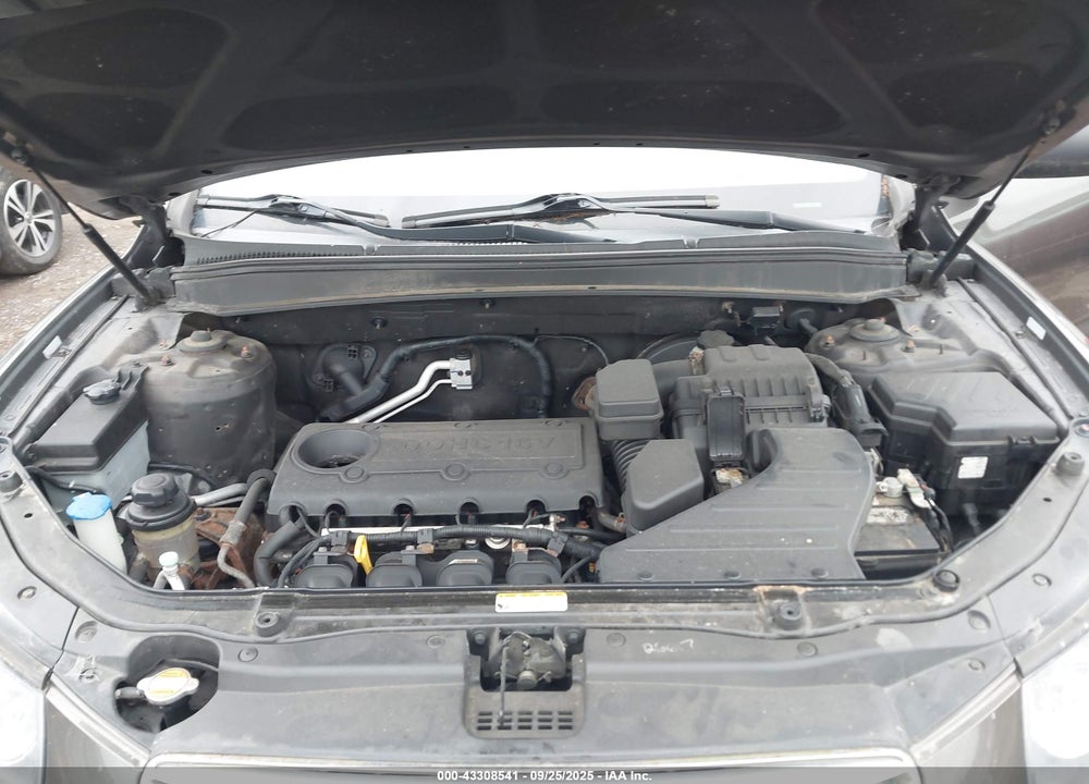 2012 HYUNDAI SANTA FE VIN: 5XYZGDABXCG163070