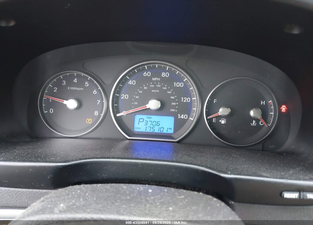 2012 HYUNDAI SANTA FE VIN: 5XYZGDABXCG163070