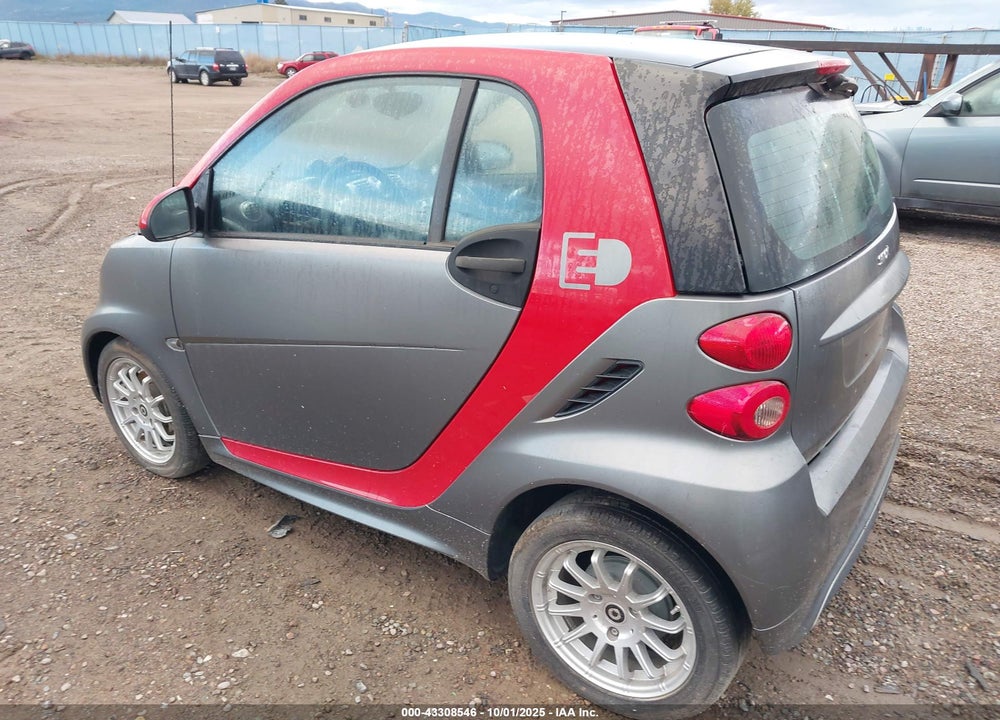 2014 SMART FORTWO VIN: WMEEJ9AA2EK732965