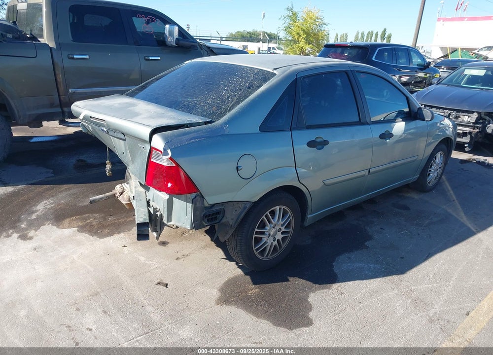 2005 FORD FOCUS ZX4 VIN: 1FAFP34N95W265653