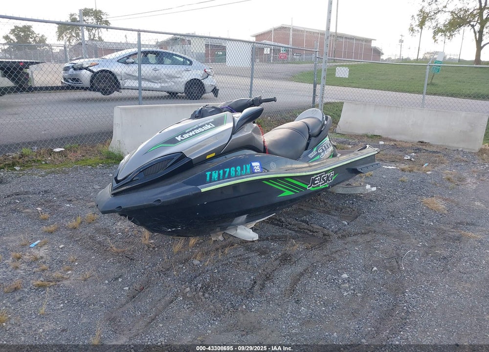 2015 KAWASAKI JETSKI VIN: KAW602191415