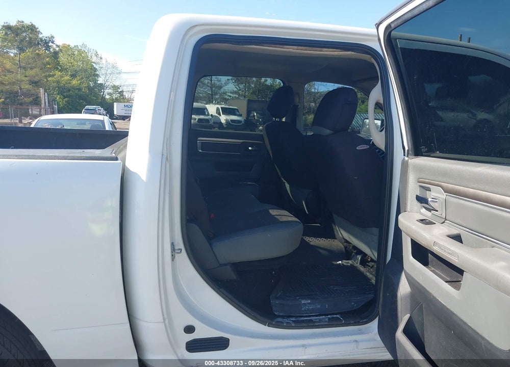 2017 RAM 1500 BIG HORN VIN: 3C6RR7LT6HG505695